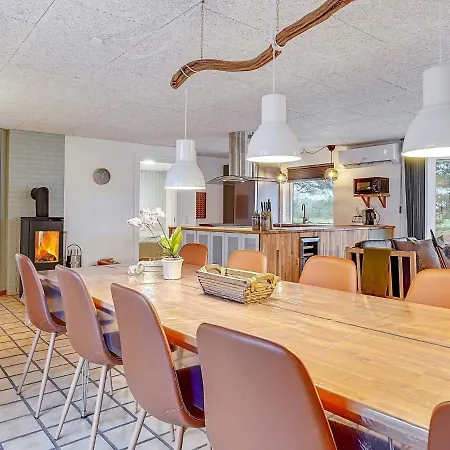 Tatil Evi Five-bedroom Holiday In Blavand 26