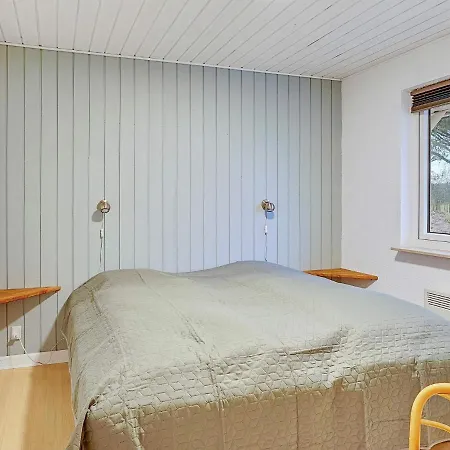 Five-bedroom Holiday In Blavand 26 Ho