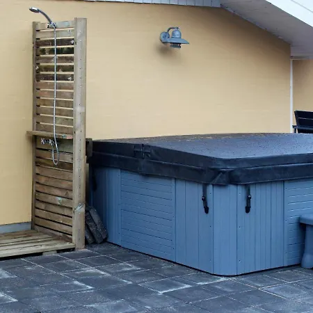 Five-bedroom Holiday In Blavand 26